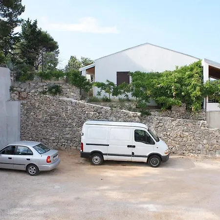 3209a * Tisno