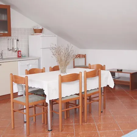 3209a Tisno