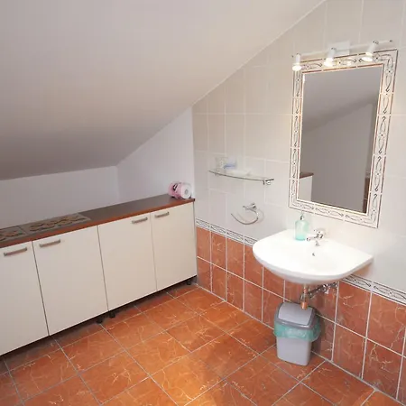 3209a Apartamento Tisno